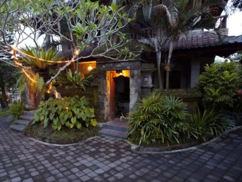 Champlung Sari Hotel And Spa Ubud 3*,